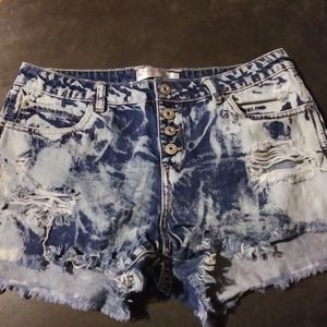 Women's Distressed Shorts Size 13